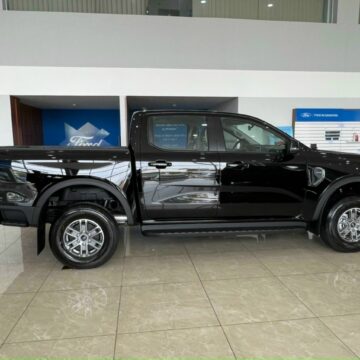 Ford Ranger XLS 2.0L 2024 Màu Đen